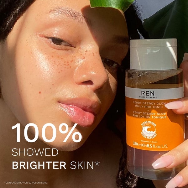REN Clean Skincare REN Ready Steady Glow tonico uso quotidiano agli AHA Sconto