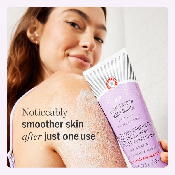 First Aid Beauty First Aid Beauty KP Bump Eraser Body Scrub con 10% AHA 226ml Promozione Limitata
