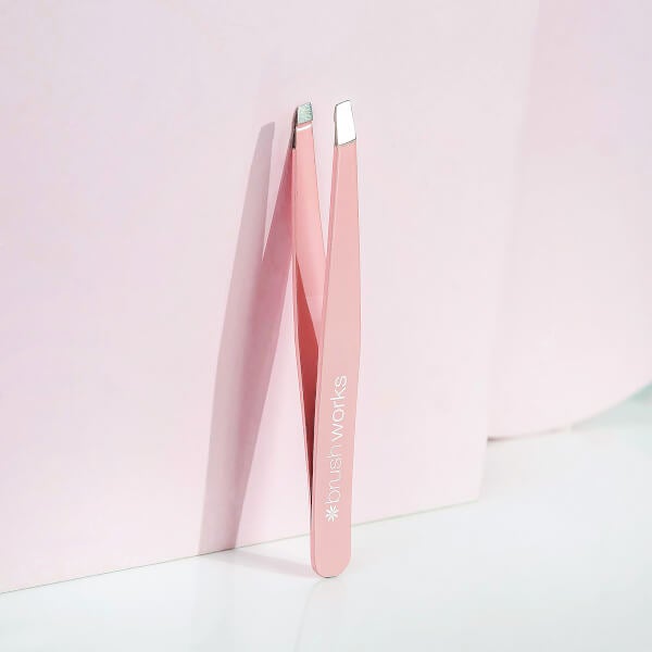 brushworks brushworks Precision Slanted Tweezers Sconto di tempo limitato
