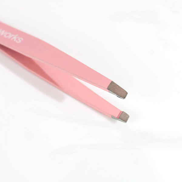 brushworks brushworks Precision Slanted Tweezers Sconto di tempo limitato