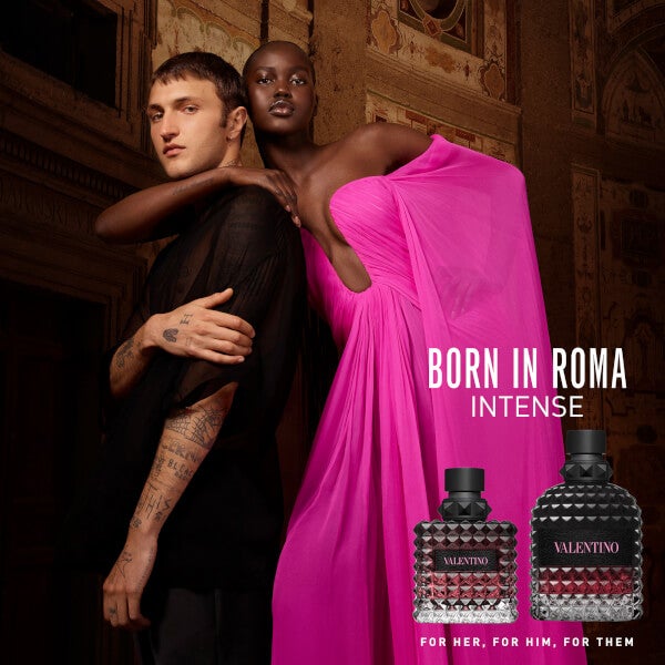 Valentino Valentino Born in Roma Intense UOMO Eau de Parfum 50ml Enormi sconti