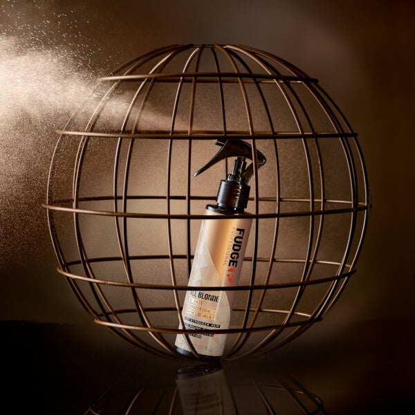 Fudge Professional Fudge Professional All Blonde Condition and Sheild Mist 150ml Black Friday Prezzi