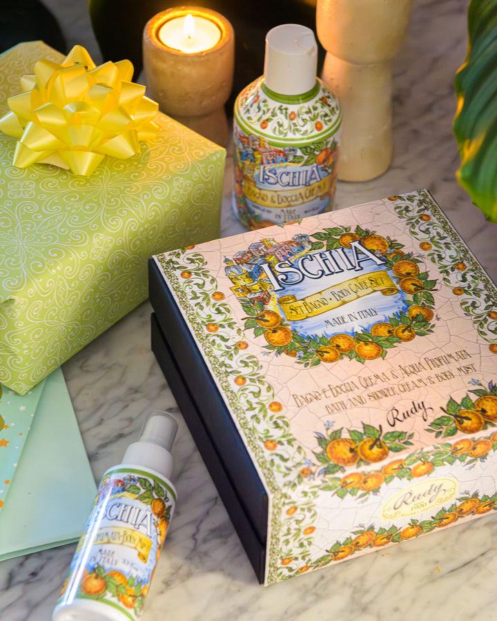 Rudy Profumi Scatola regalo con Bagno & Doccia Schiuma 250 mL + Acqua Profumata 100 mLLe Maioliche di RudyLinea Ischia Prezzo Ridotto